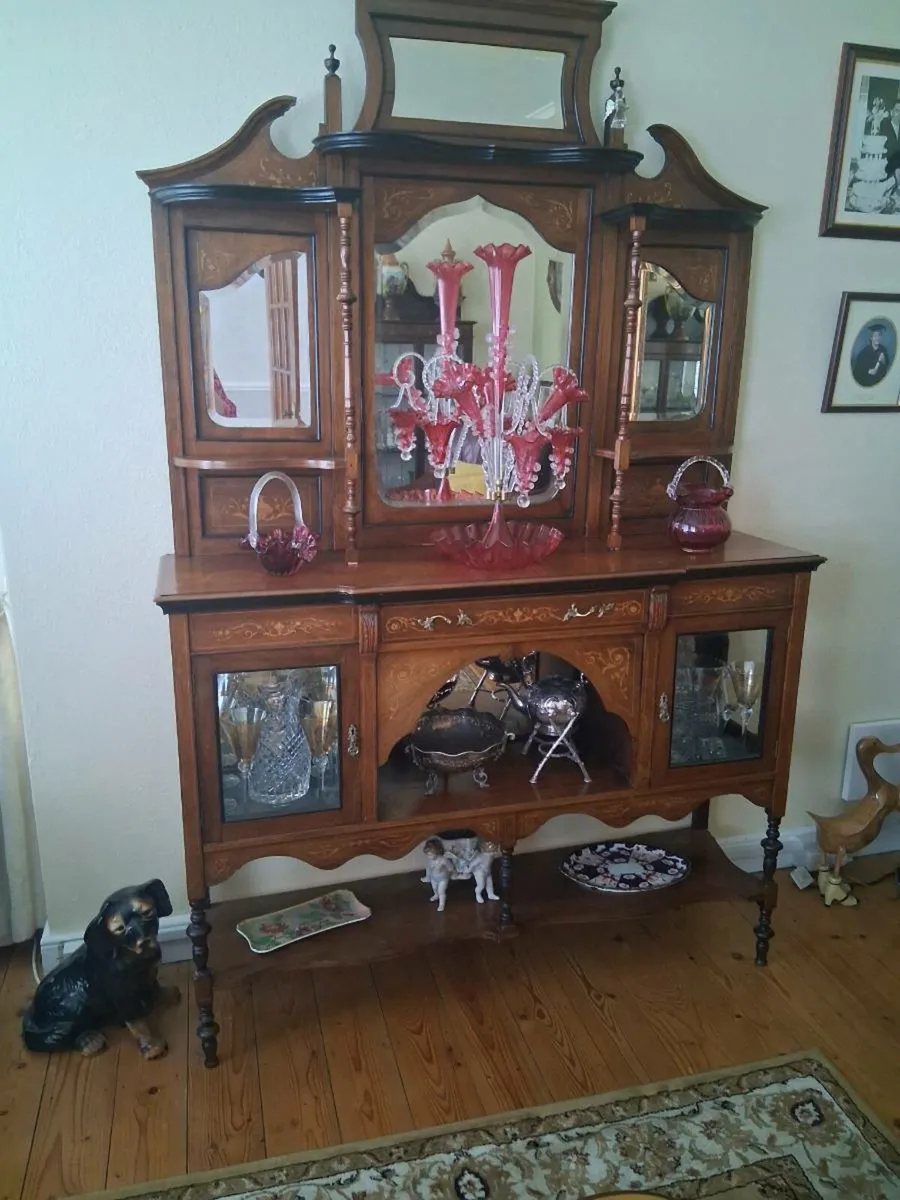 Antique sideboard/display cabinet - Image 3