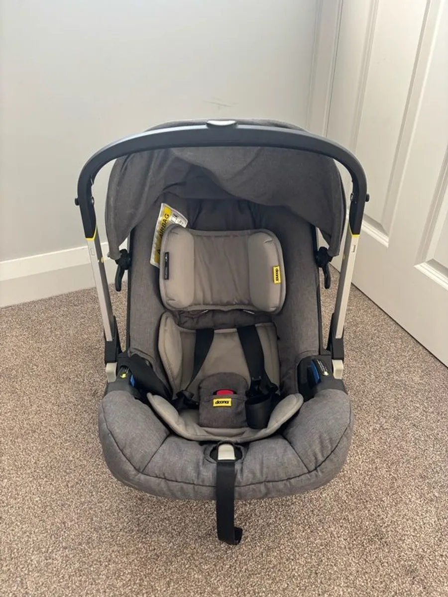 Doona carseat stroller - Image 2