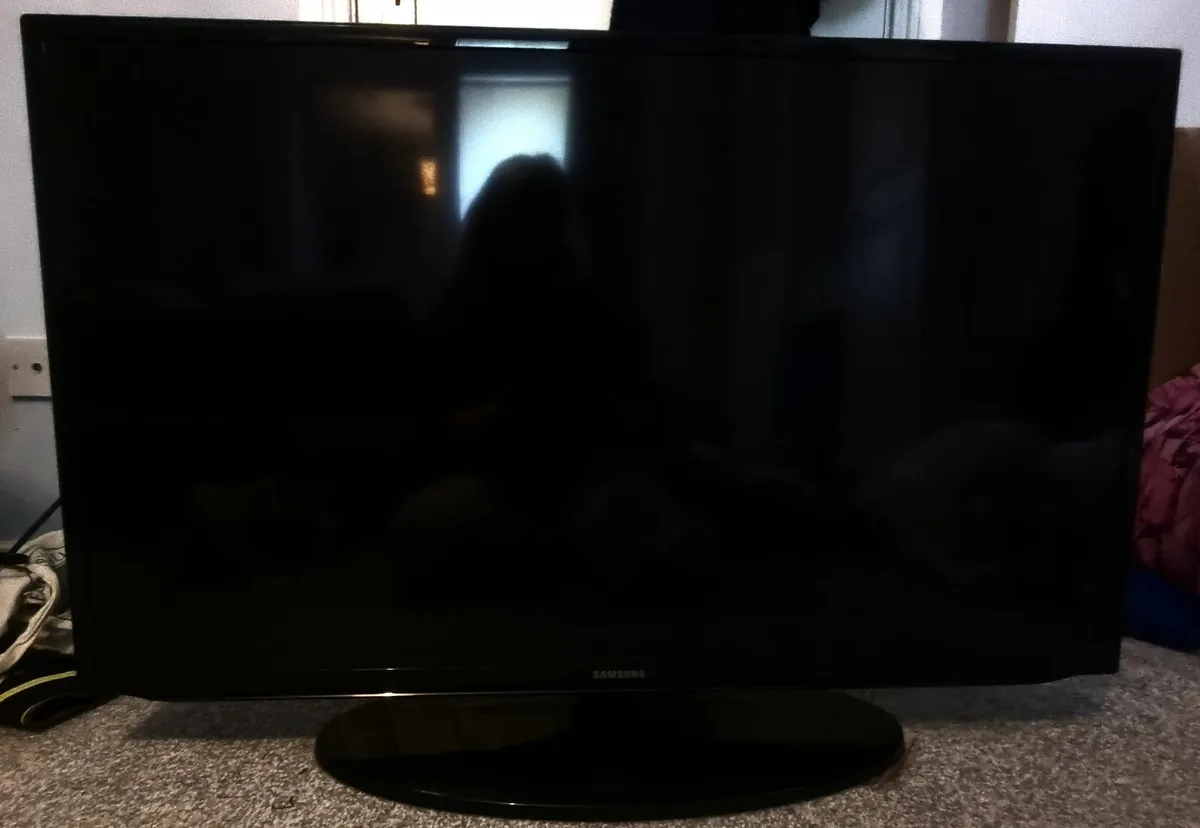 Samsung 40" flat screen tv - Image 1