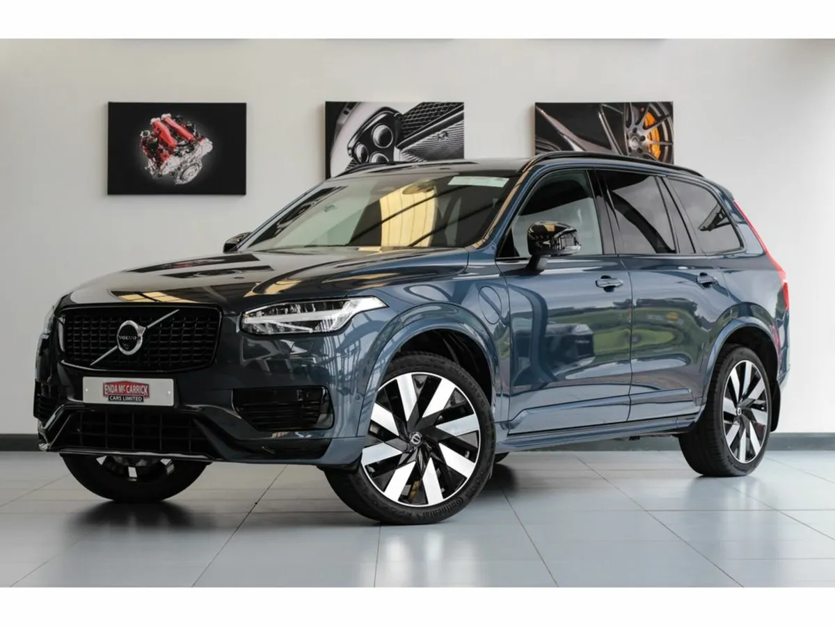 Volvo XC90 RECHARGE T8 ULTIMATE DARK AWD - Image 1