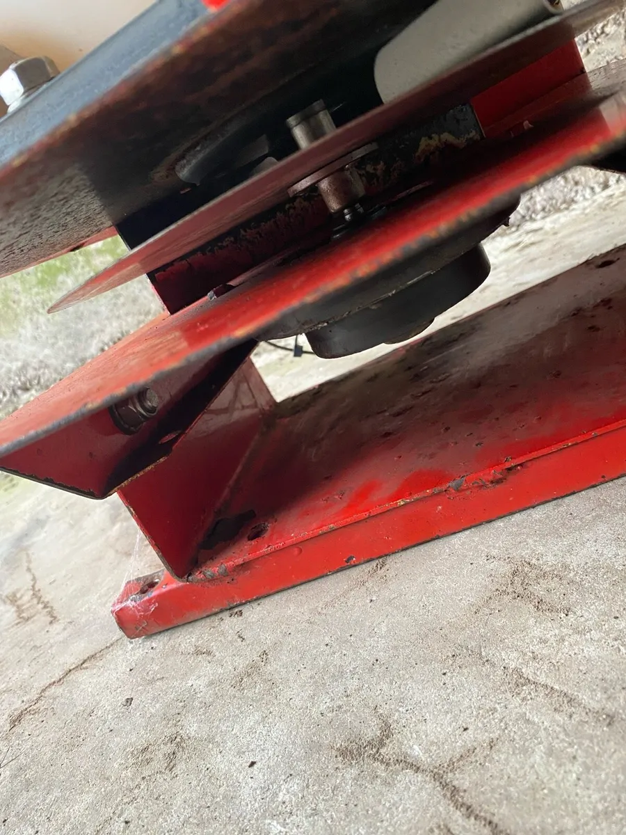 Stocks Slug/Seed Spreader - Image 3