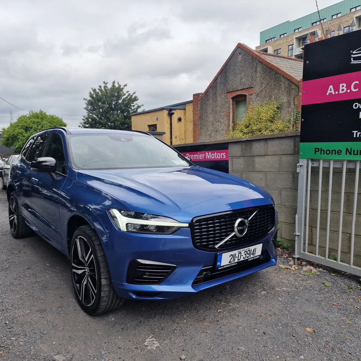 Volvo XC60 Petrol Plug-in Hybrid - Image 1