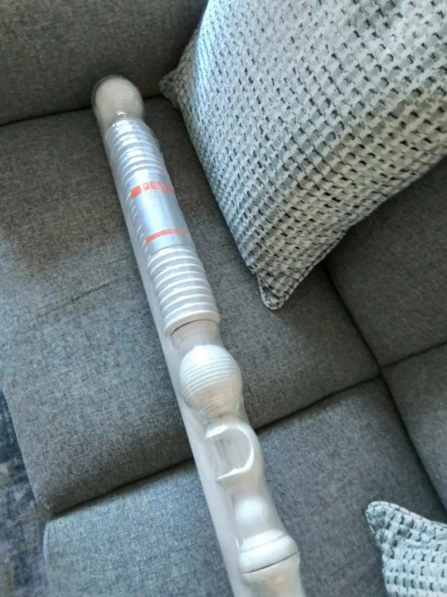 10 ft white curtain pole