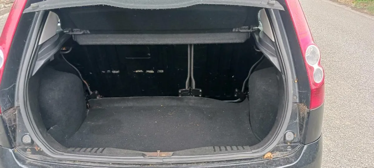 2006 Ford Fiesta Nct and Tax - Image 4