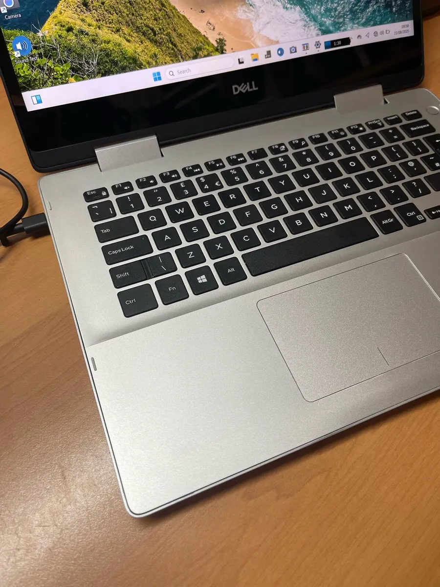 Dell 2n1 Touch i5 16-256 win 11 - Image 3