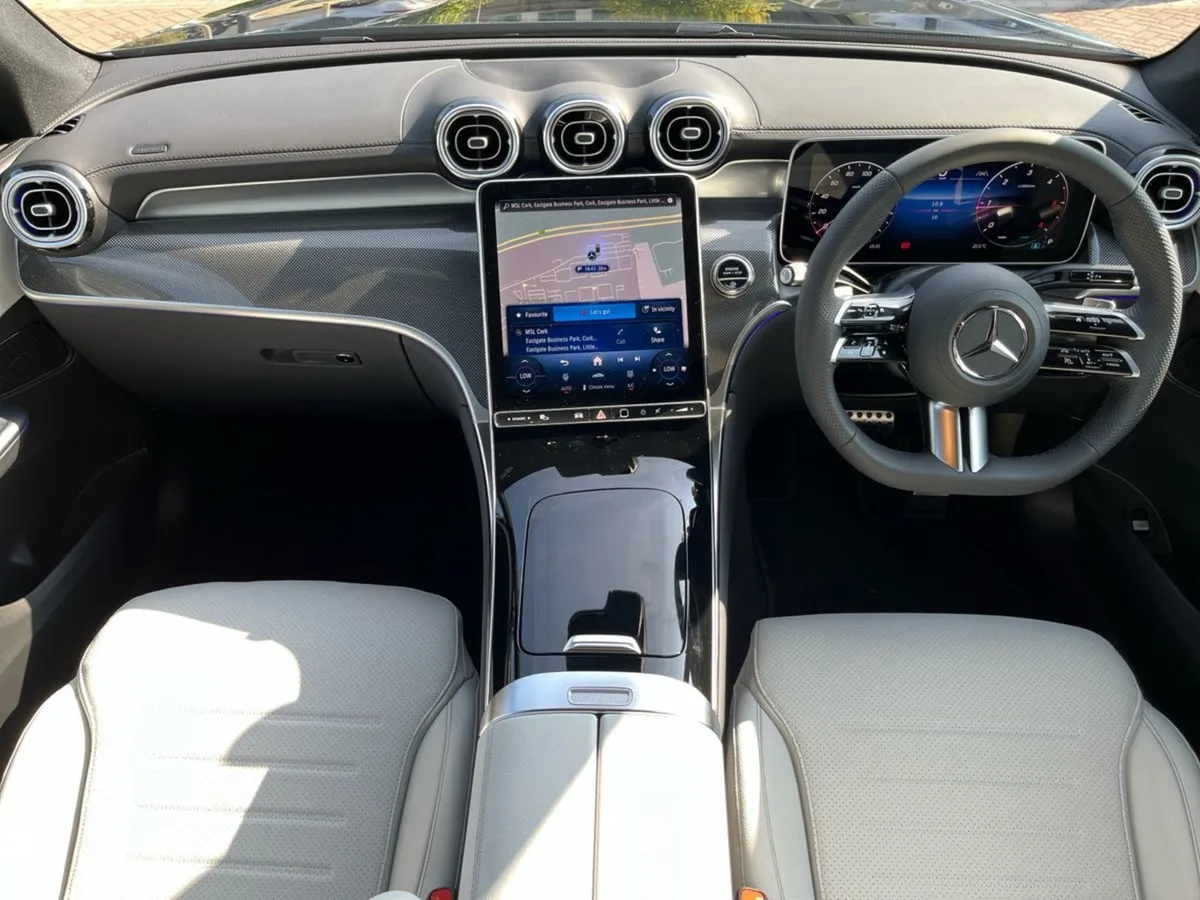 Mercedes-Benz GLC 220D 4matic AMG Line Plus SUV - Image 4