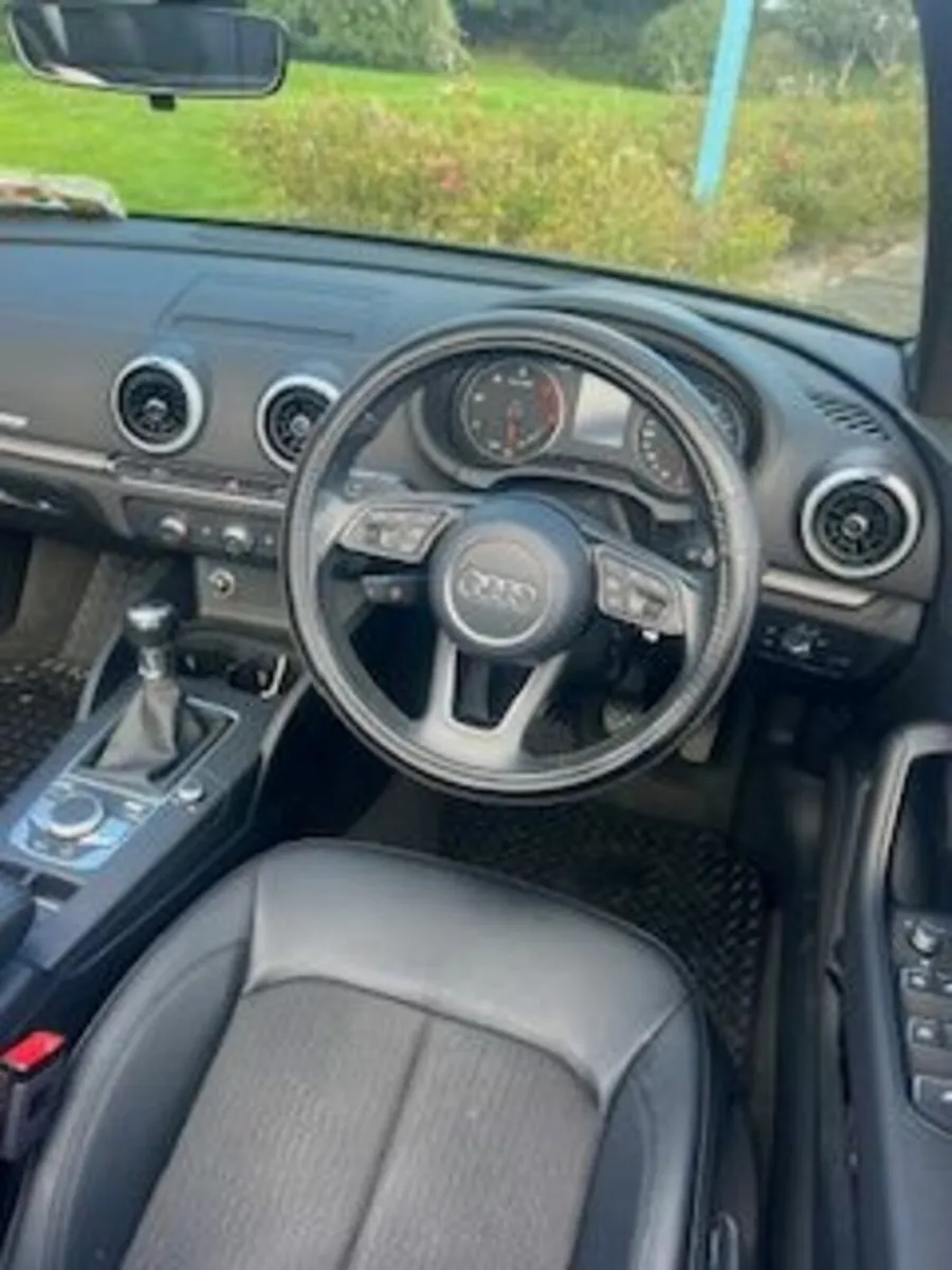 Audi A3 2017 - Image 2