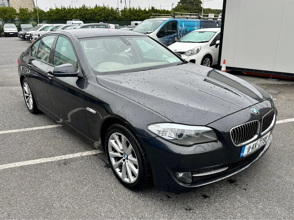 BMW 520d F10 2011 - Image 1