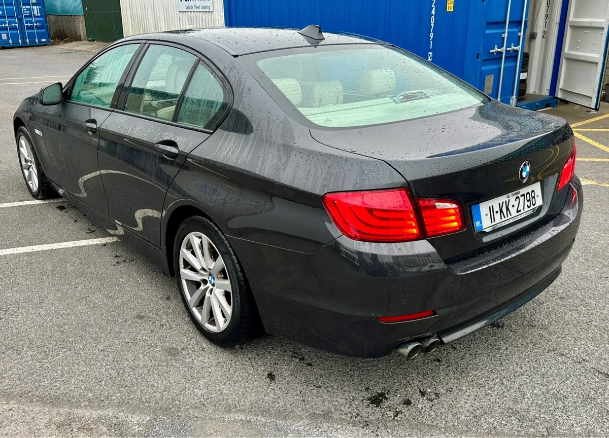BMW 520d F10 2011 - Image 4