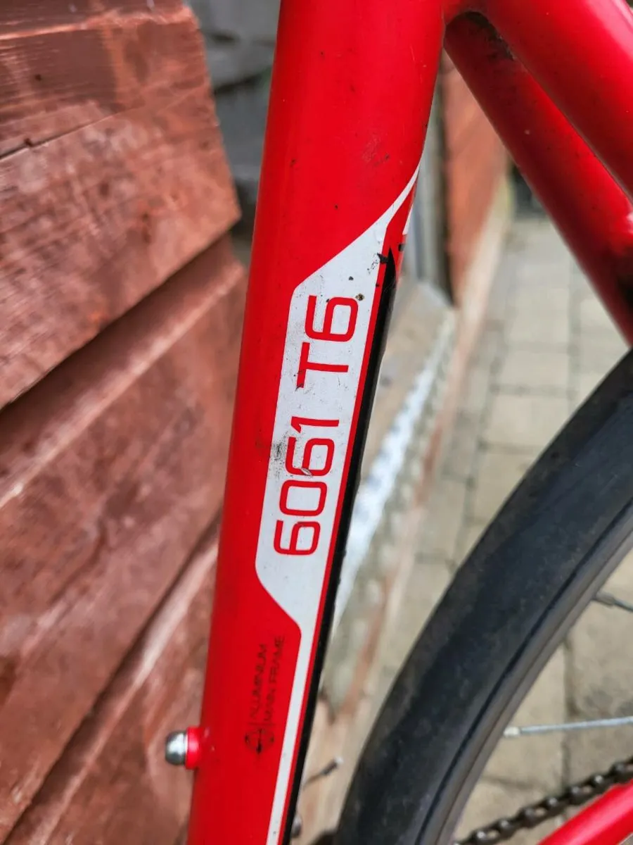 Carrera racer. - Image 4