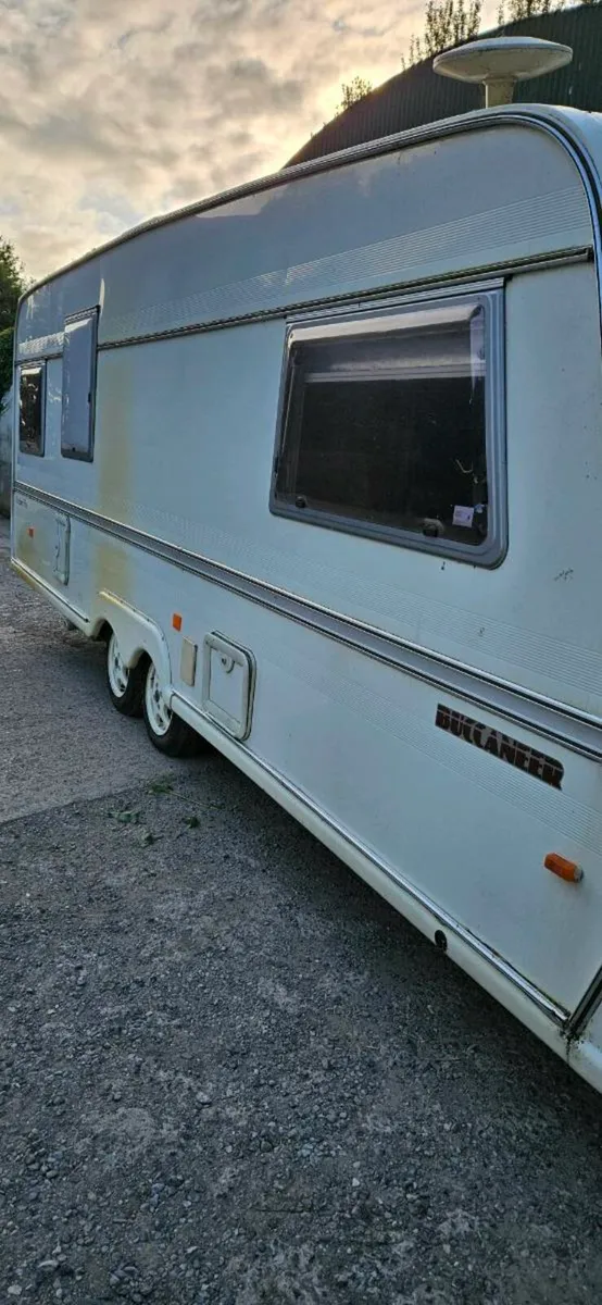 Caravan - Image 3