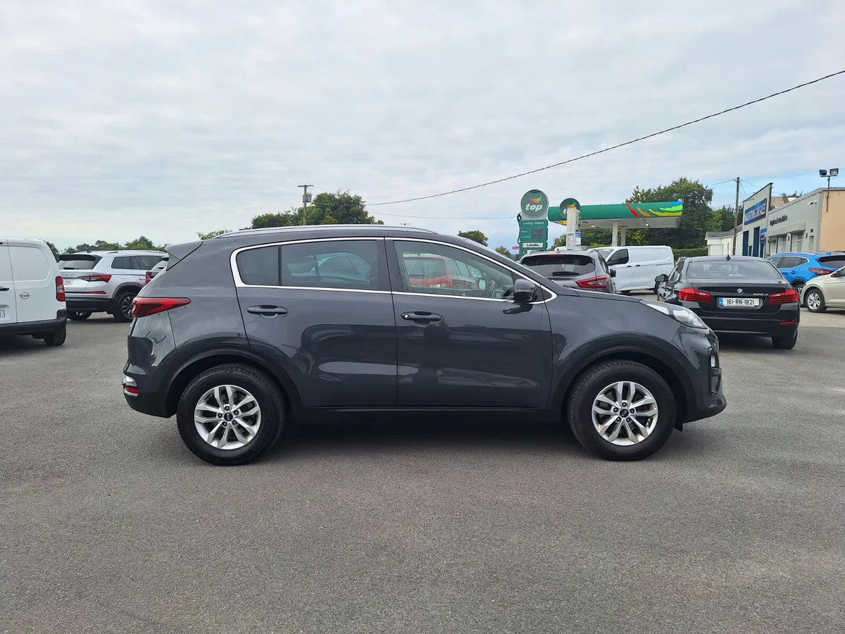 Kia Sportage 1.6 Diesel *High Spec/Full History - Image 2