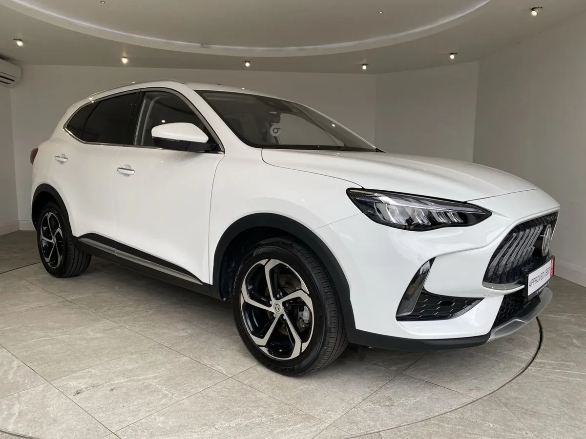 MG HS 2024 - Image 1