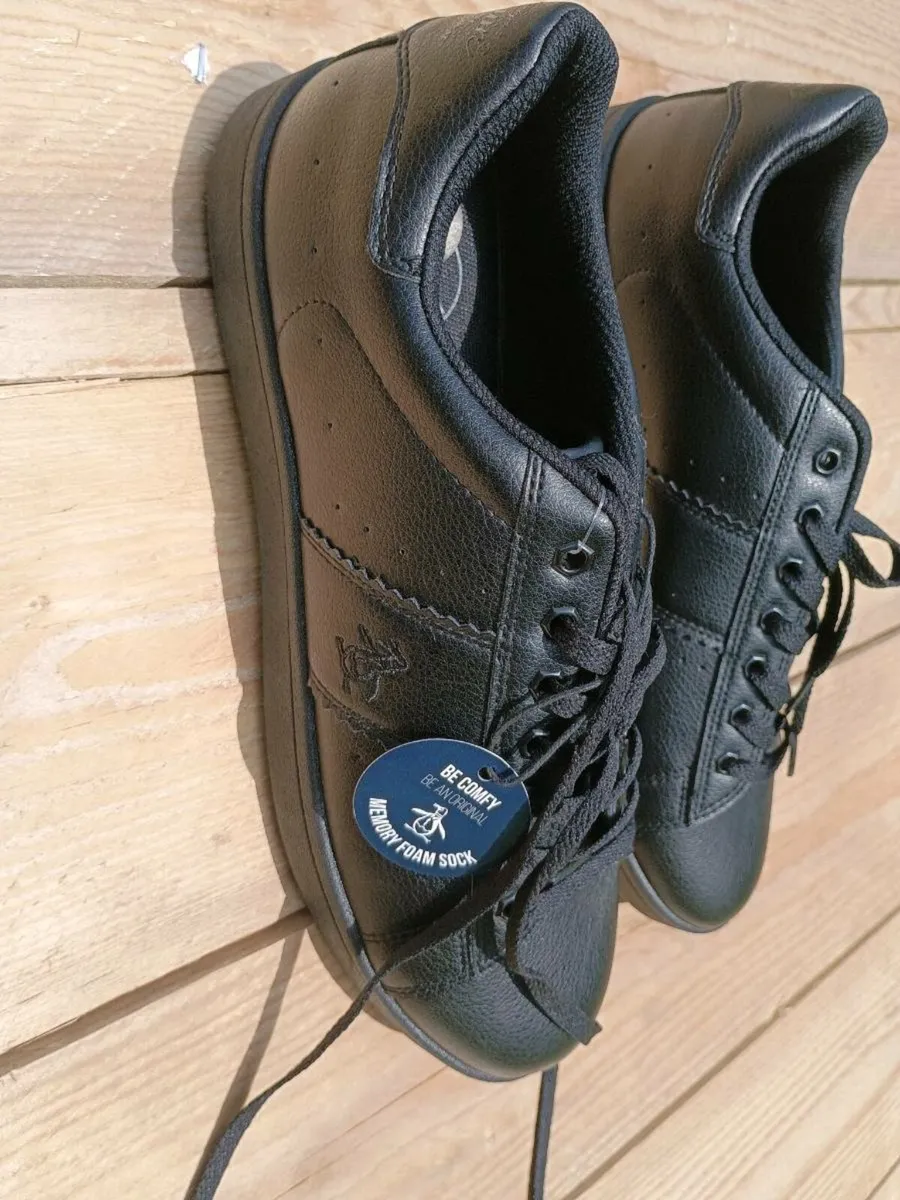Black penguin steadman trainers - Image 1