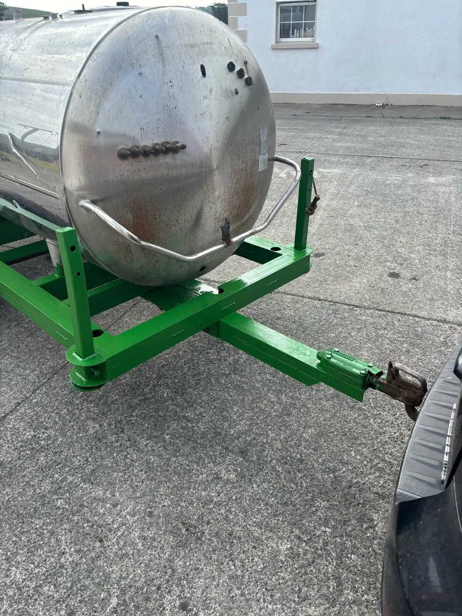 Stainless steel water tank trailer - Image 4