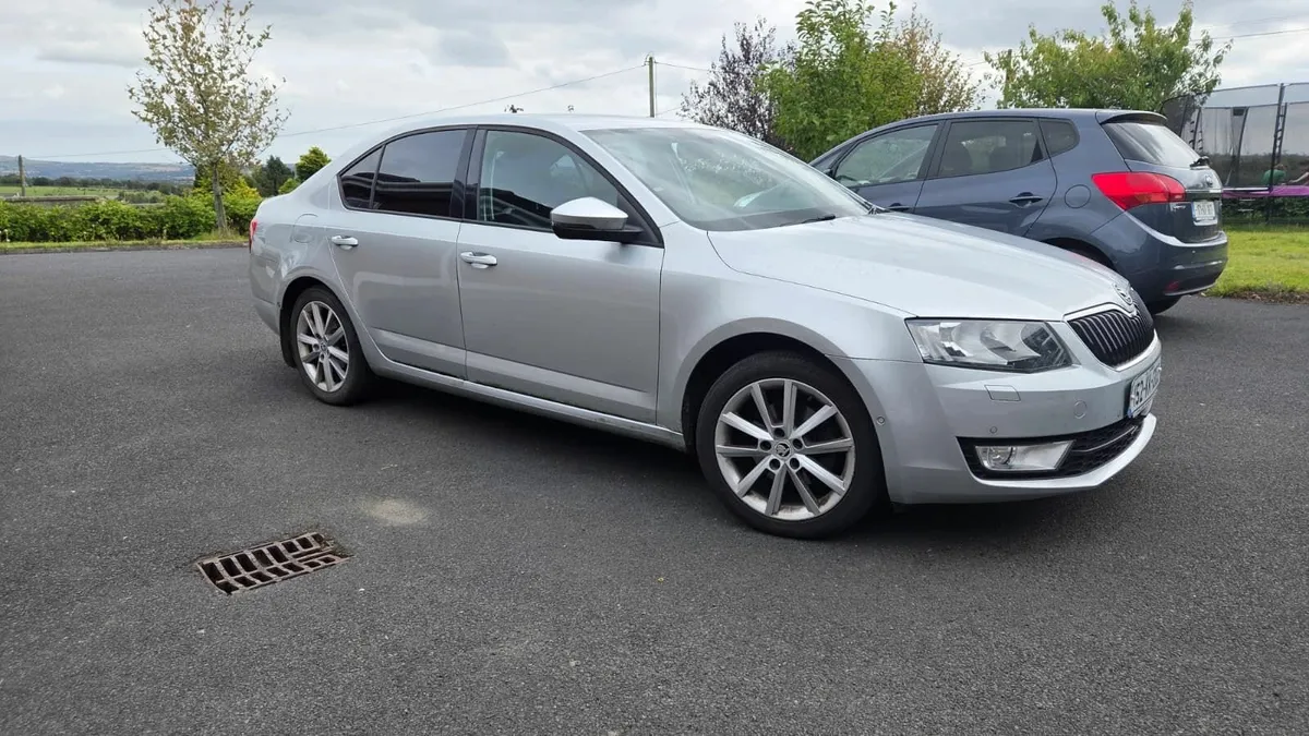 Skoda Octavia 2015 - Image 1