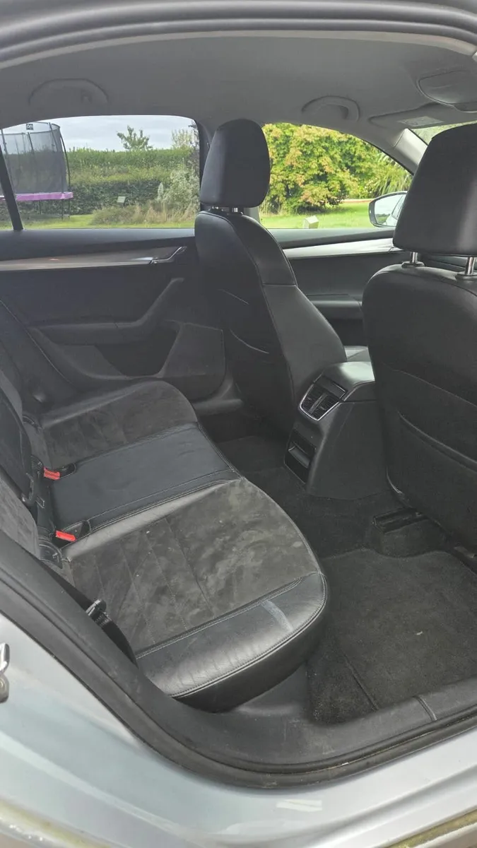 Skoda Octavia 2015 - Image 2