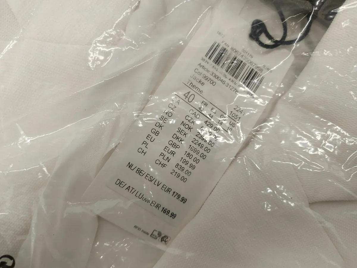 Online Auction Of A Gerry Weber Blazer & More! - Image 3
