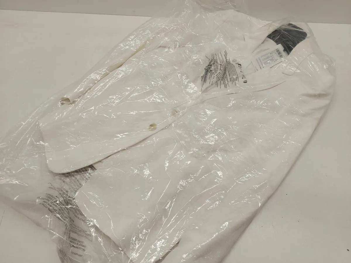 Online Auction Of A Gerry Weber Blazer & More! - Image 4
