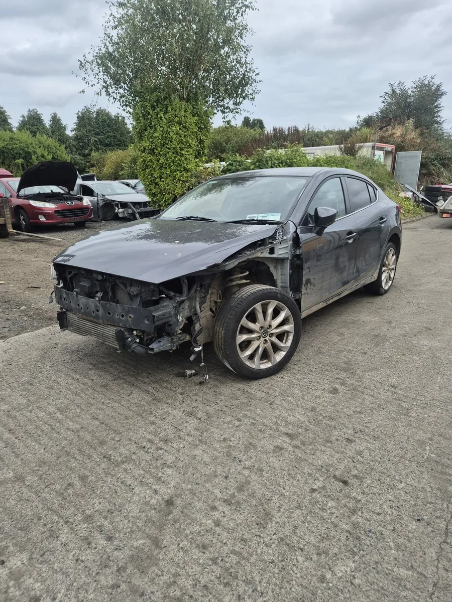 Mazda 3 - Breaking only - Image 3