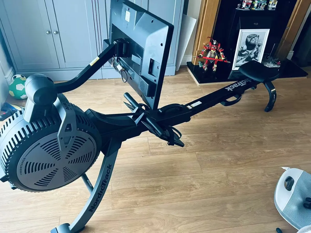 NordicTrack RW900 Rowing Machine - Image 2