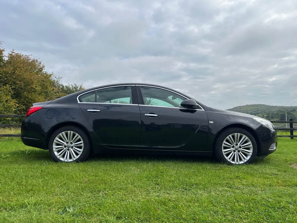 🚗 Opel Insignia 2012 – Elite Edition 🚗 - Image 4