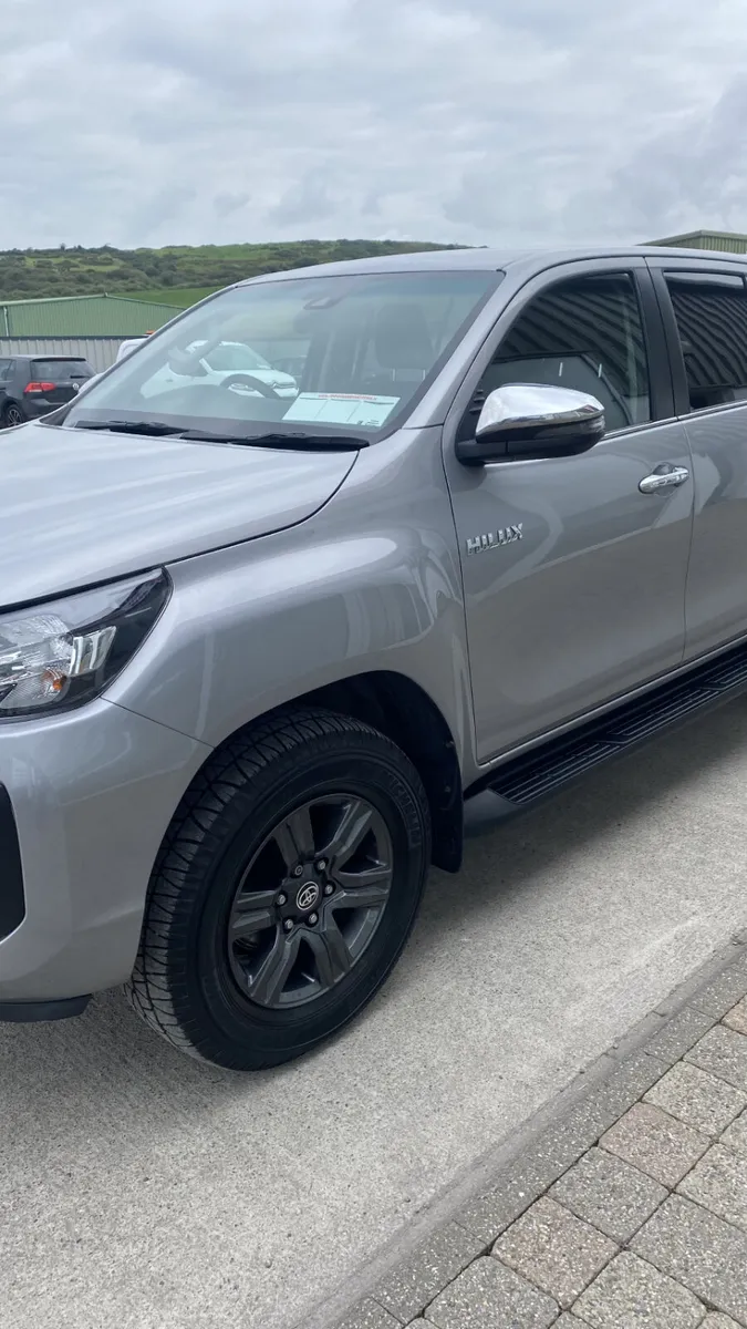 2022 Toyota Hilux ICON D-4D 4WD DCB - Image 3