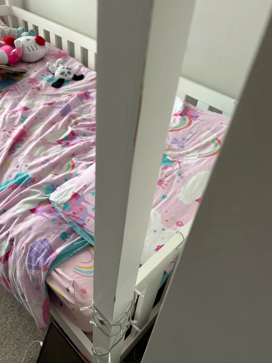 House Bed - Image 3