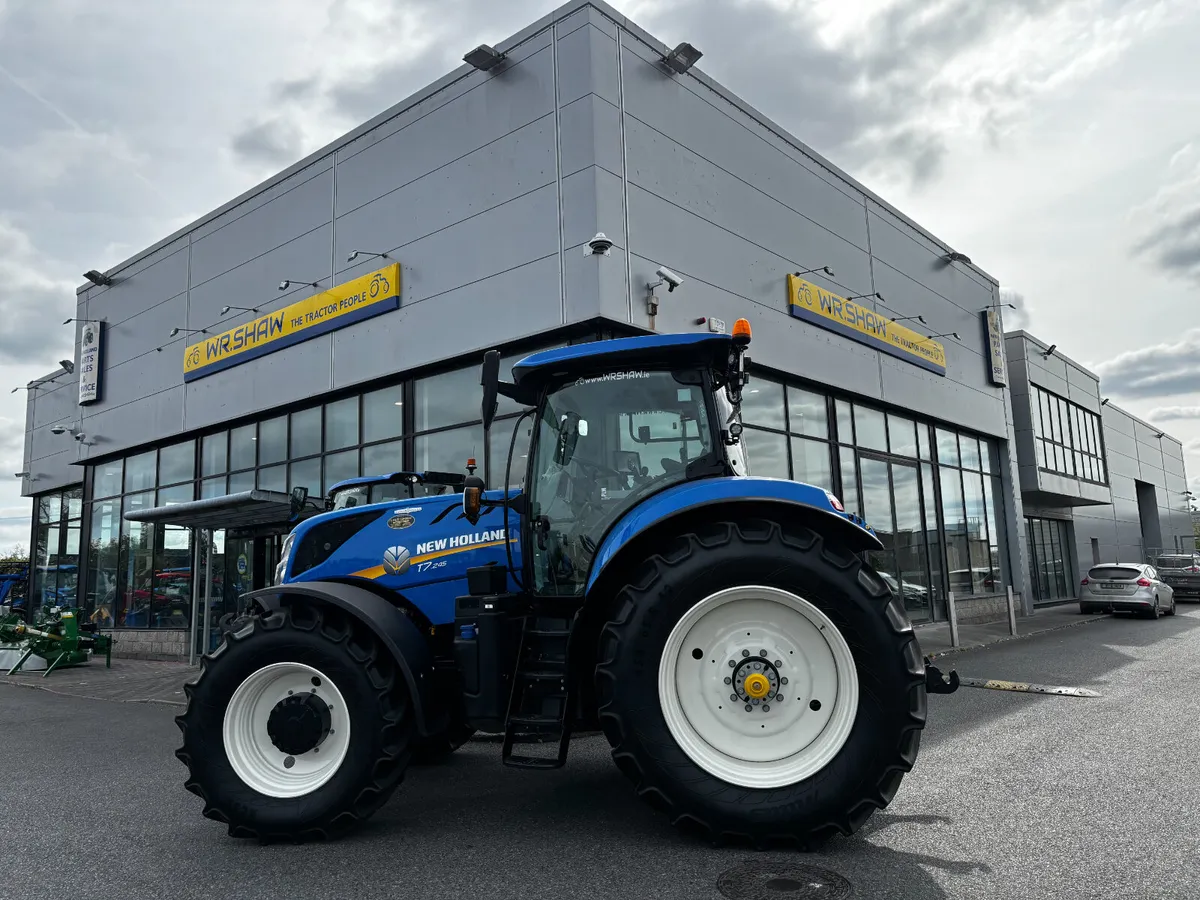 New Holland T7.245 Auto Command-343hrs - Image 1