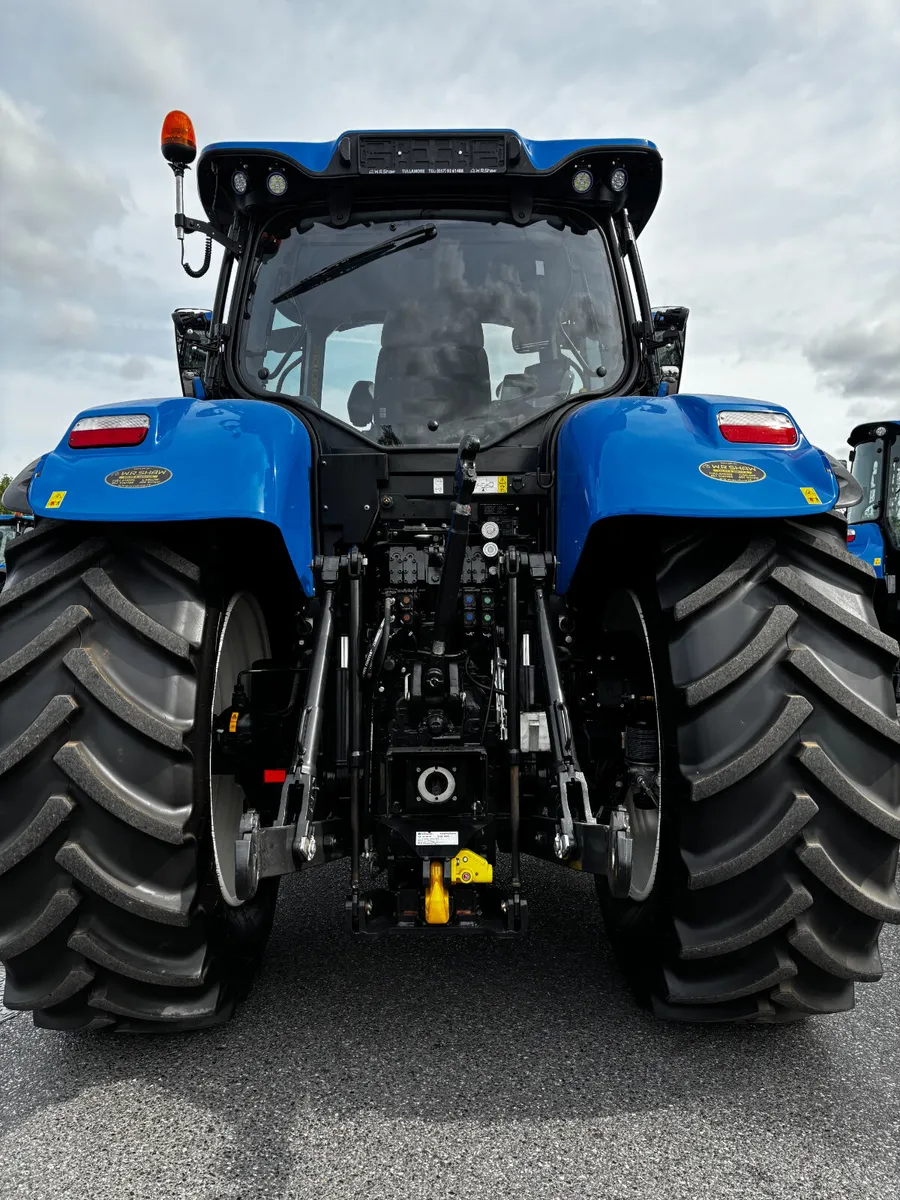 New Holland T7.245 Auto Command-343hrs - Image 4