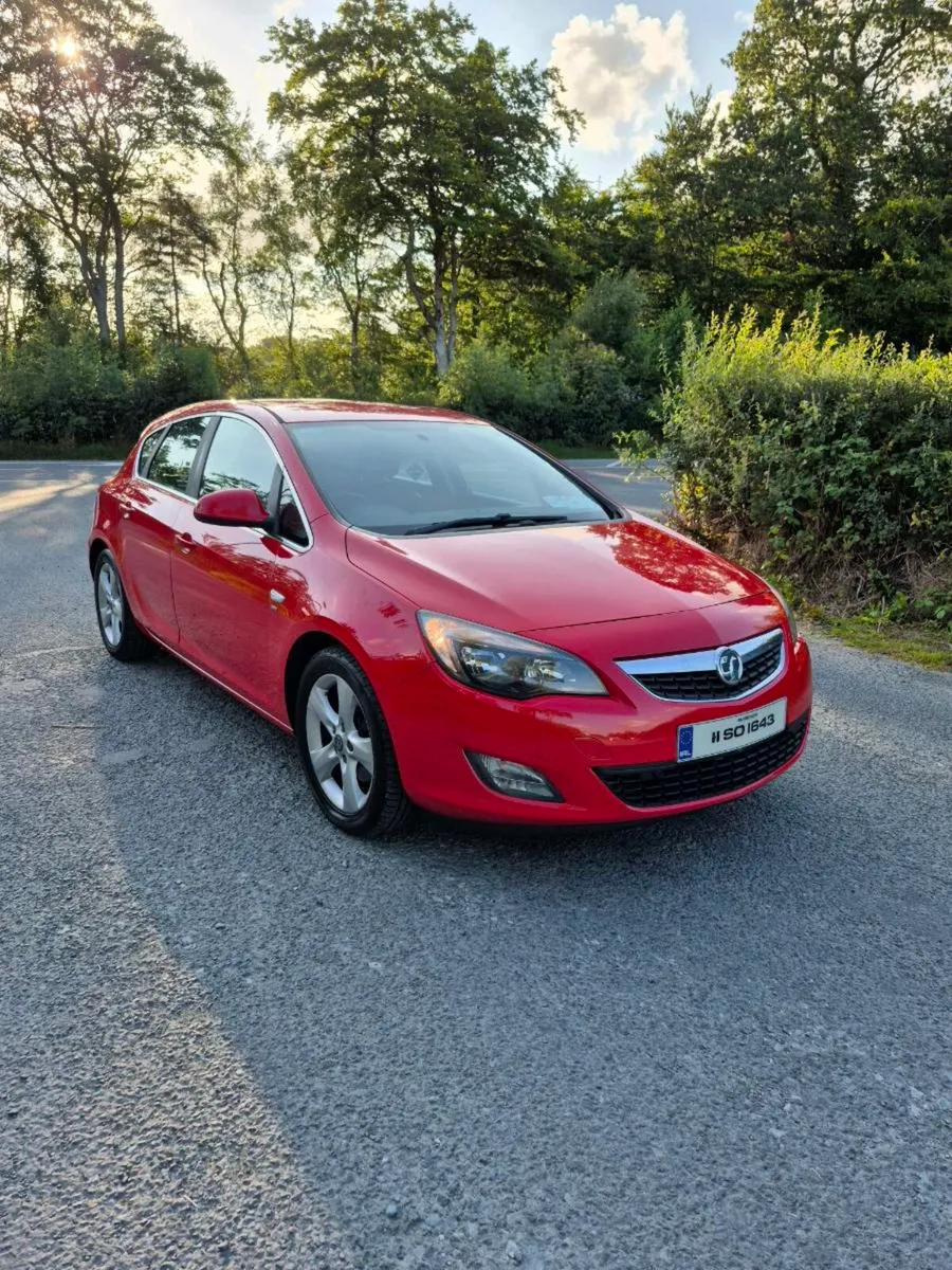 2011 Vauxhall Astra 1.7CDTI SRI - Image 2