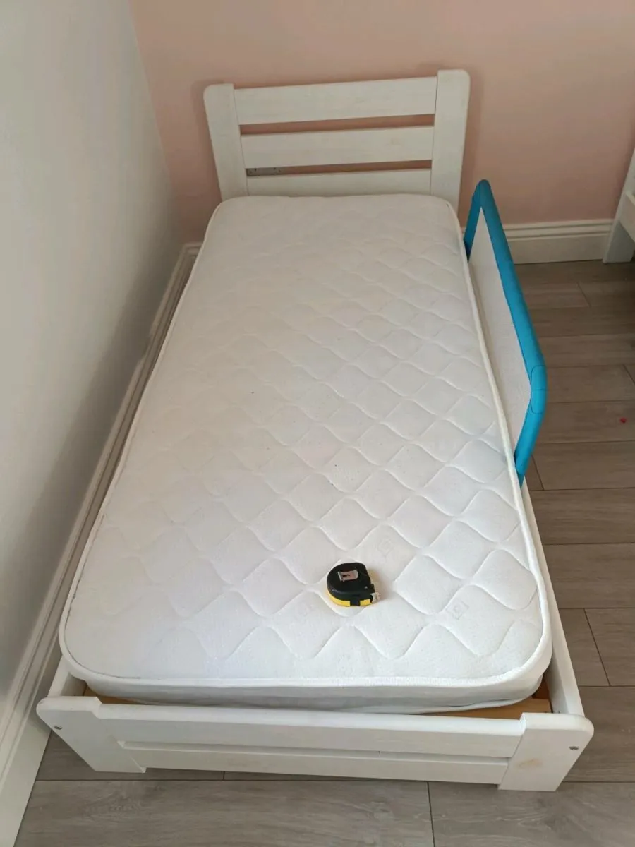 Toddler bed - Image 2