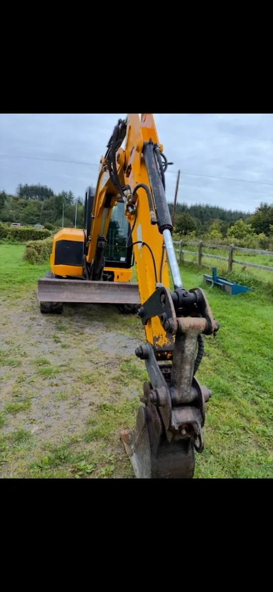 JCB 65R-1 digger - Image 1