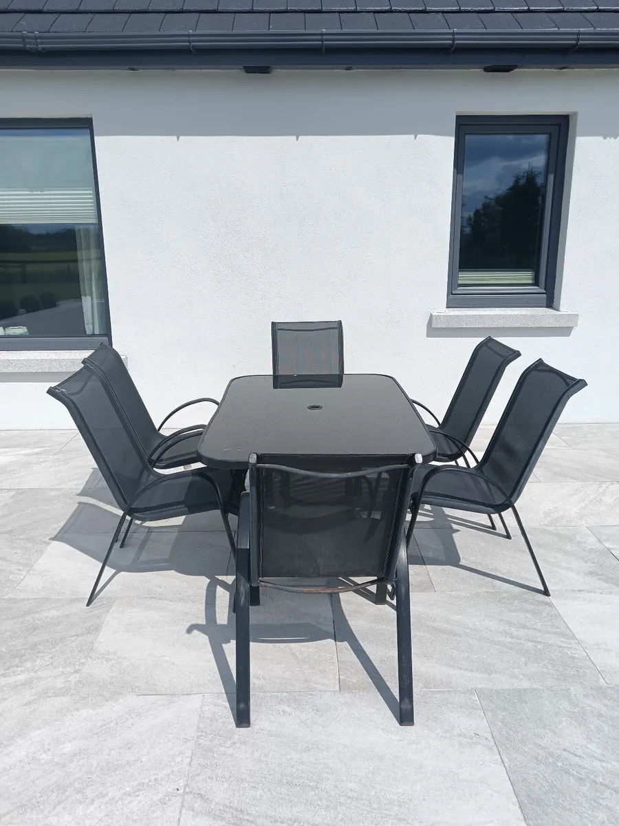 Table and Chairs Set - Image 2