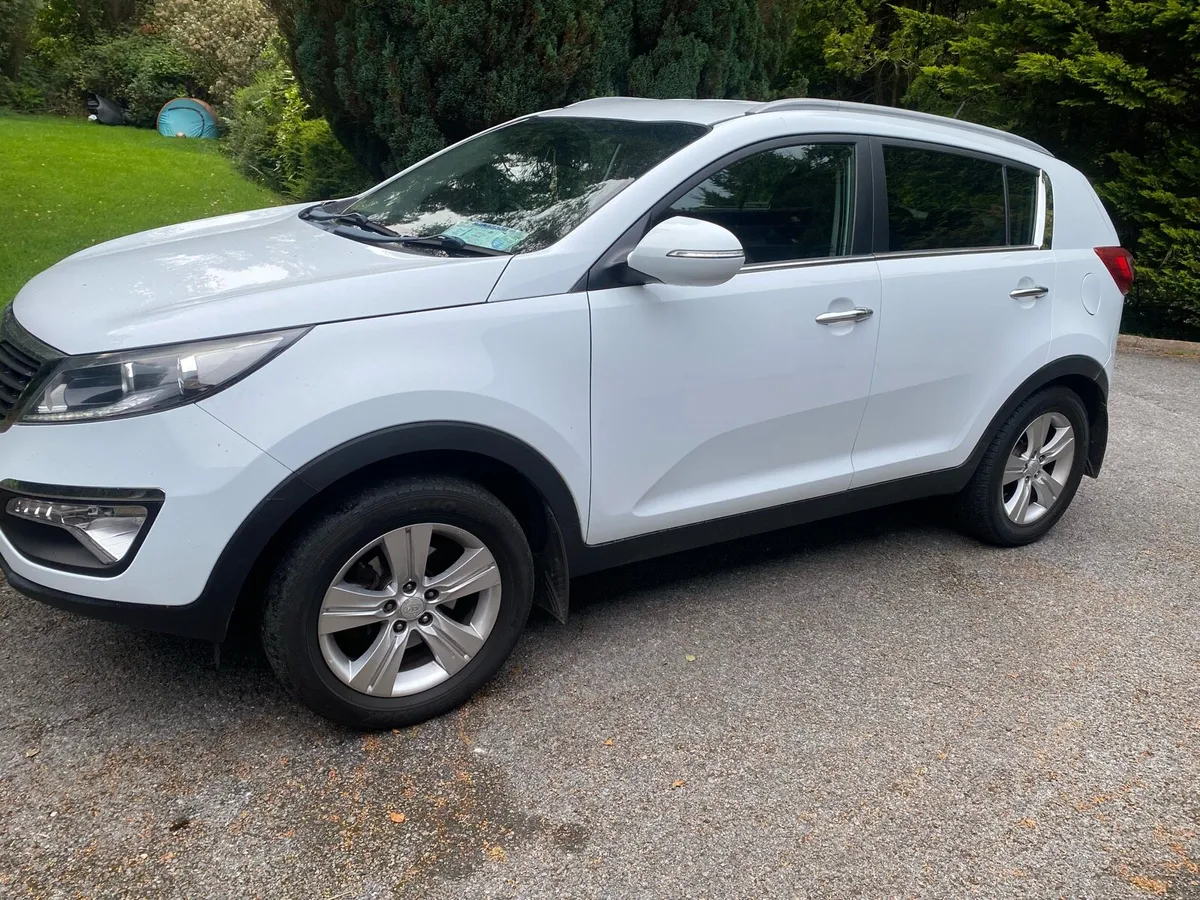 Kia Sportage EX Diesel - Image 2