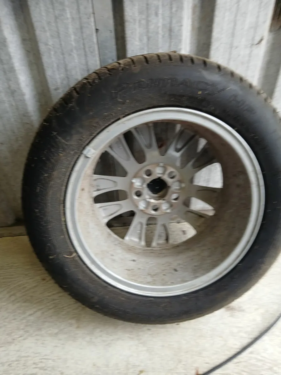 Ford Mondeo wheel - Image 1