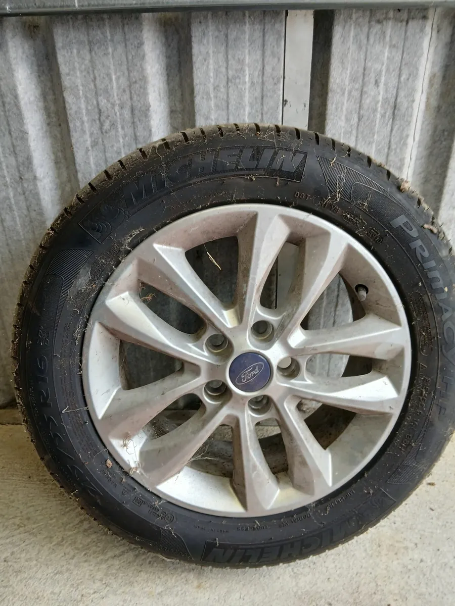 Ford Mondeo wheel - Image 2