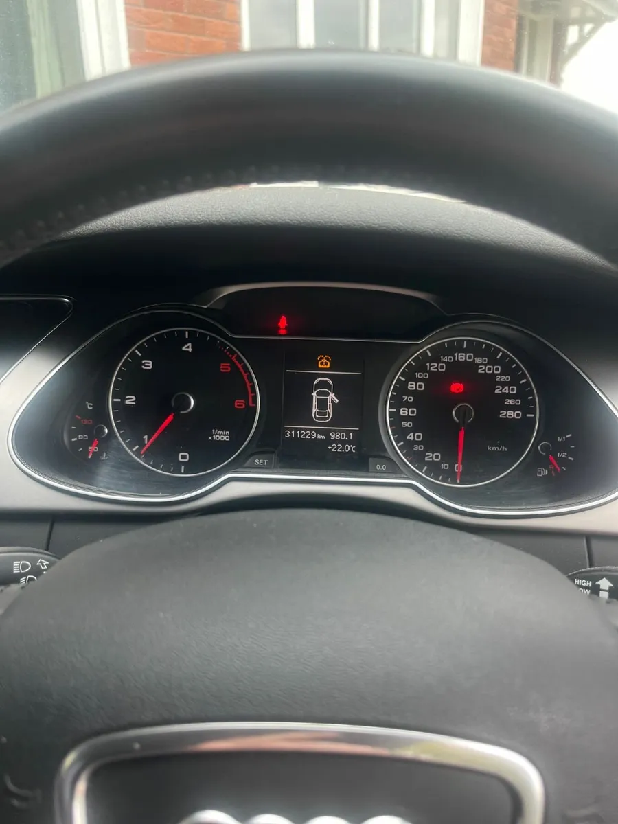Hyundai i10 2008 - Image 2