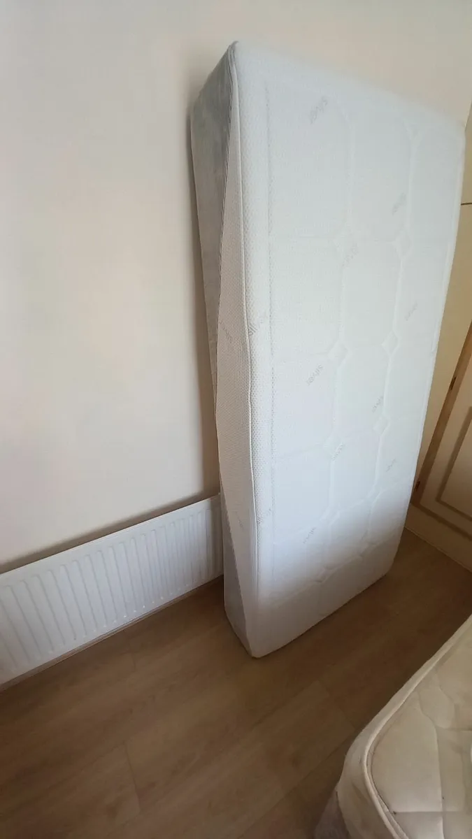 Mattress - Image 3
