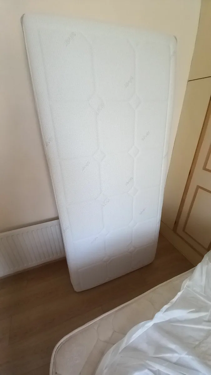 Mattress - Image 4