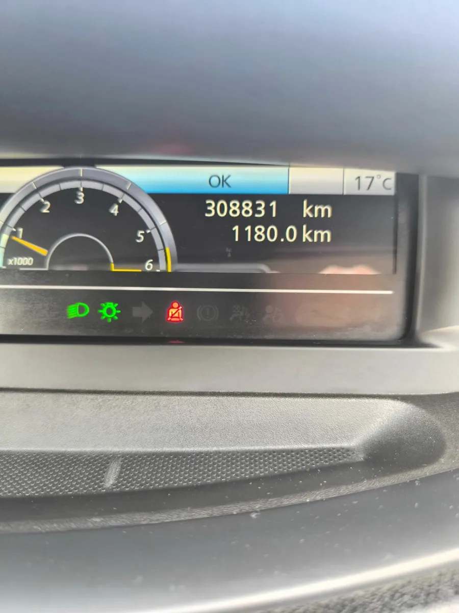 Renault Grand Scenic 2010 - Image 4