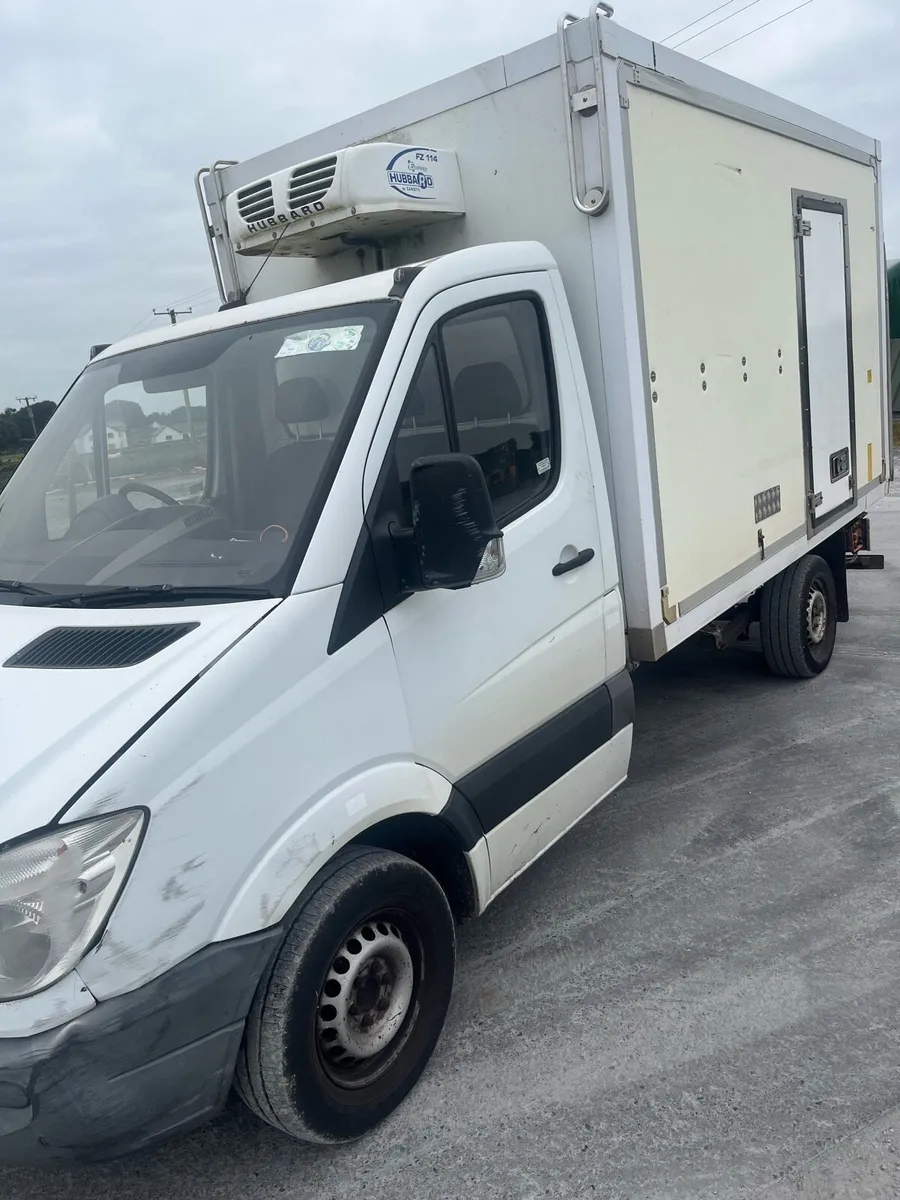 Mercedes Sprinter Box Van - Image 4