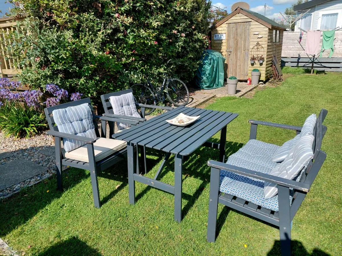 Garden dining set - Image 1