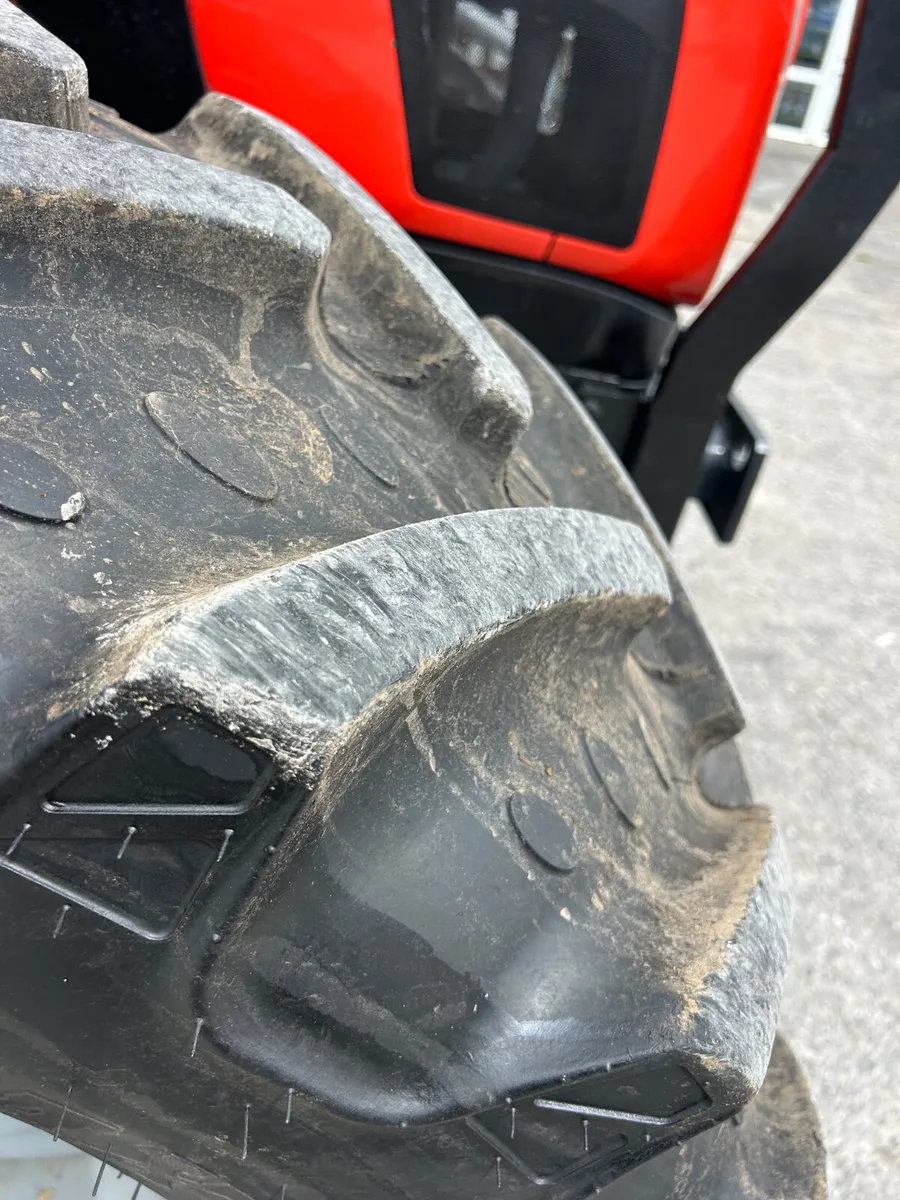 Tractor - Image 4
