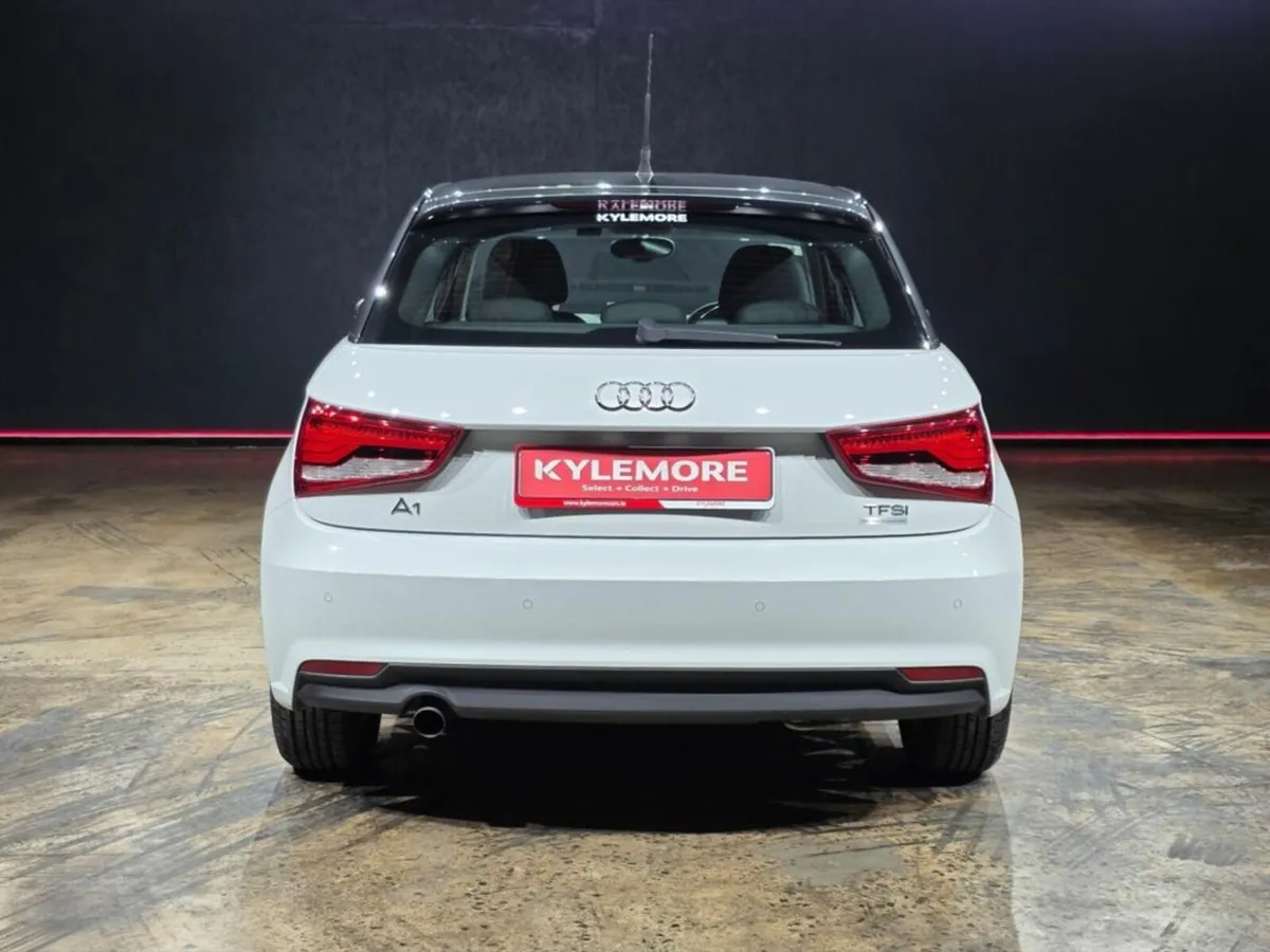Audi A1 1.0 TFSI AUTOMATIC - TWO/TONE - PARKING SE - Image 4