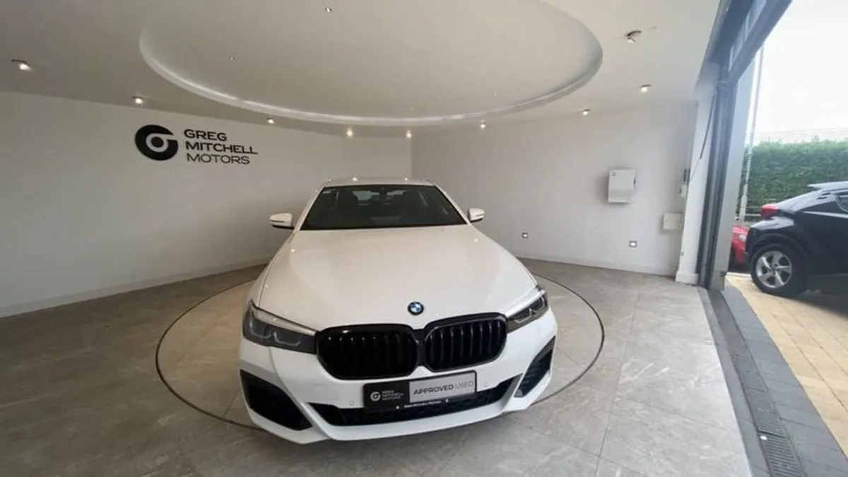 BMW 5 Series 520d Xdrive MHT M Sport 4dr Step Auto - Image 3