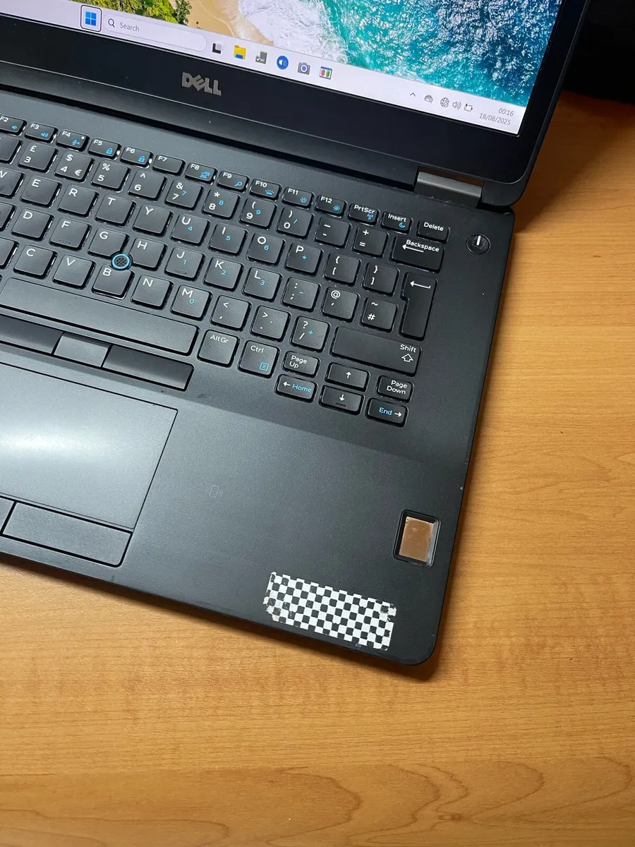 Dell laptop i7 pro 8-256 win 11 - Image 2
