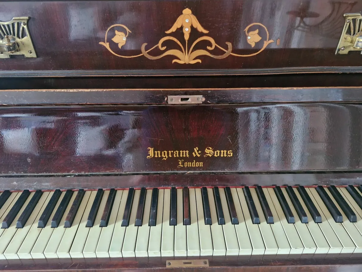 Piano - Image 1