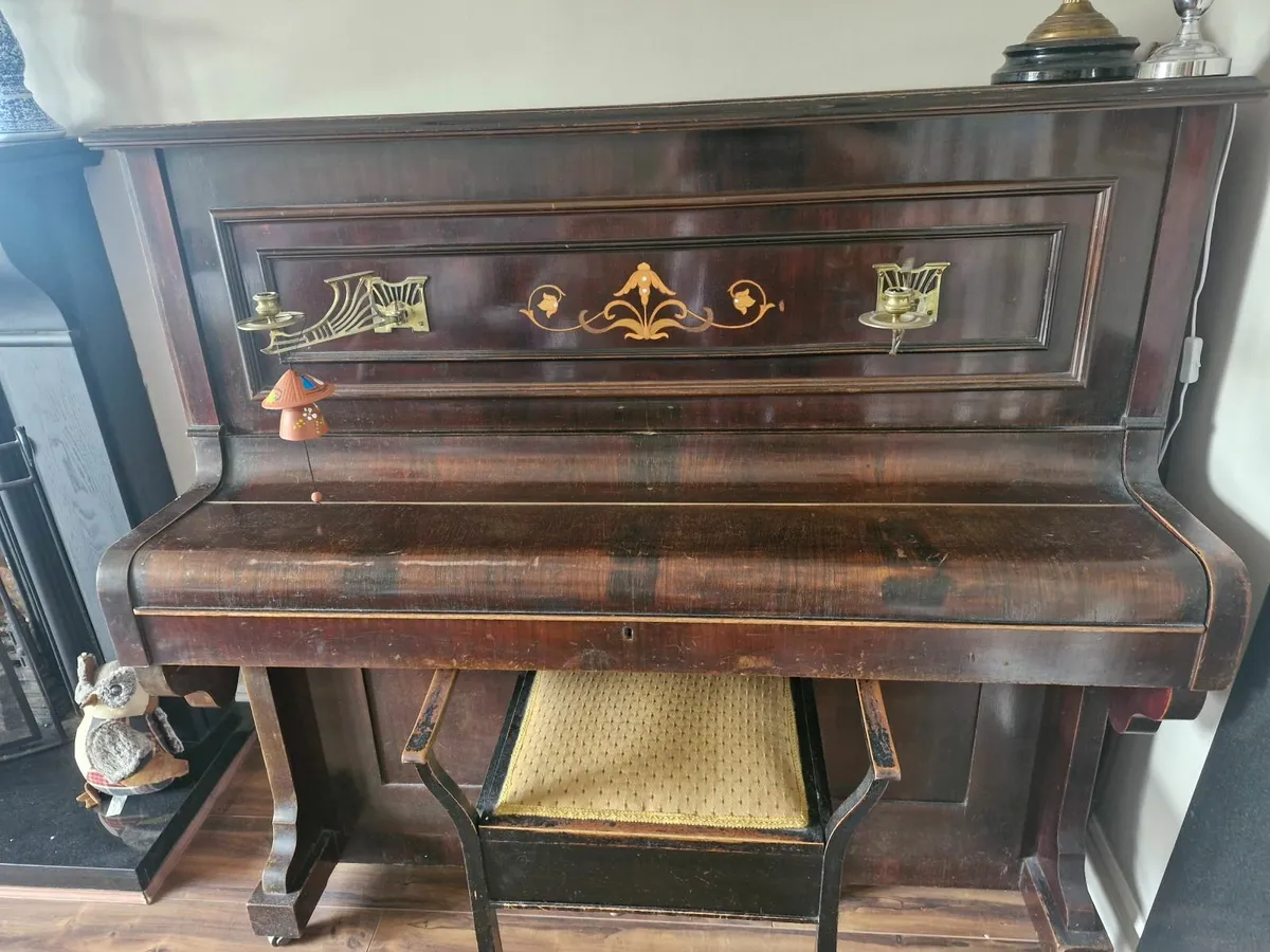 Piano - Image 2