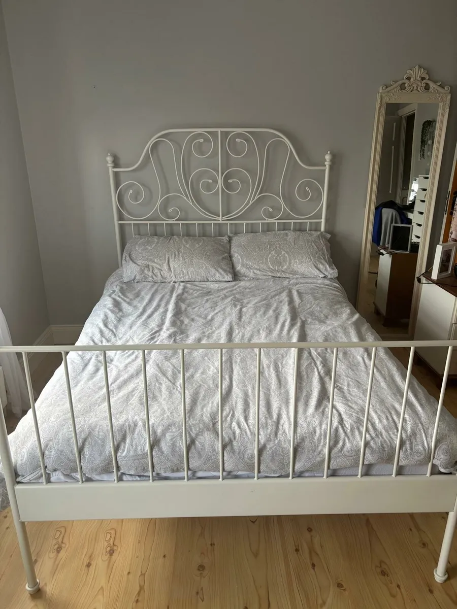 Double bed & side table - Image 2